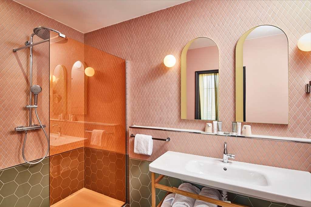 Hotel De Cambis Best Western Premier Collection Avignon Bagian luar foto